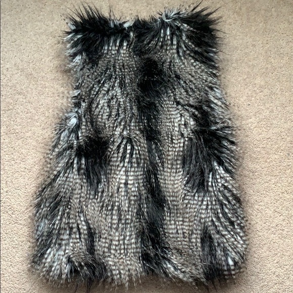 H&M faux fur vest - Picture 8 of 8